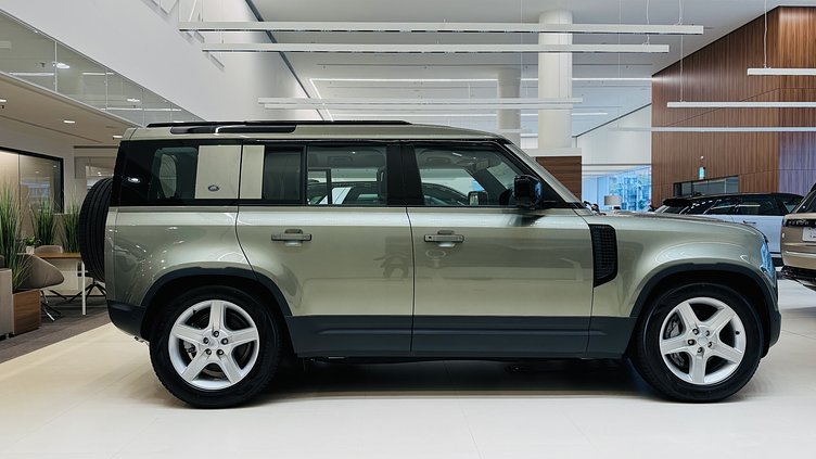 2024 新車 Land Rover Defender 110 (1DJ) 盤古大陸綠 Pangea Green D300 AWD AUTOMATIC MHEV SE