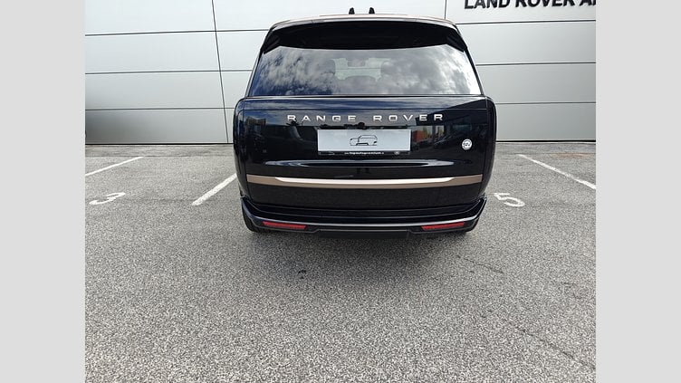 2024 SKLADOVÉ VOZIDLÁ Land Rover Range Rover Santorini Black AWD P615 SV LWB