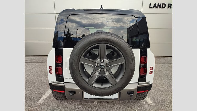 2024 Approved/Jazdené Land Rover Defender 110 Fuji White 4x4 3.0D I6 D250 MHEV X-Dynamic SE A/T AWD