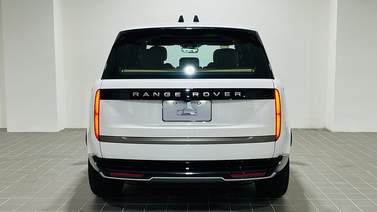 2024 新車 Land Rover Range Rover (1EJ) Ostuni Pearl White 珍珠白 P400 汽油 (輕油電混合) 標準軸距 SE