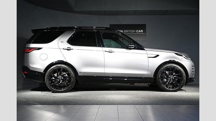 2023 Begagnad Land Rover Discovery Eiger Grey AWD D250 R-Dynamic SE