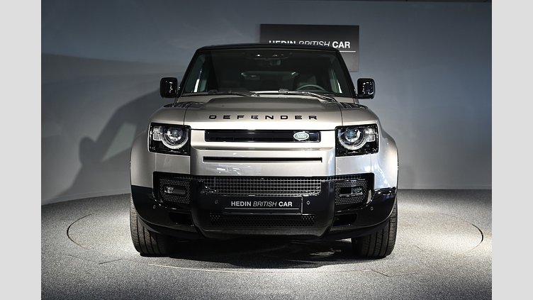 2024 Begagnad Land Rover Defender 110 Silicon Silver AWD X-Dynamic SE D300