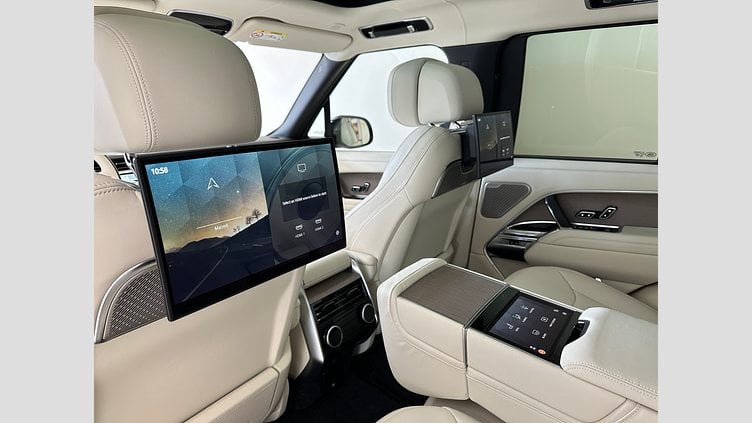 2023 Begagnad Land Rover Range Rover Sunset Gold in Satin finish 4.4L V8 AWD P530 First Edition 