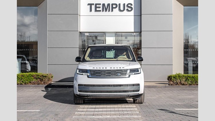 2024 SKLADOVÉ VOZIDLÁ Land Rover Range Rover Ostuni Pearl White 4.4 V8 615 k 4.4 V8 615 k AWD Auto 5 dr SUV LWB SV , SV