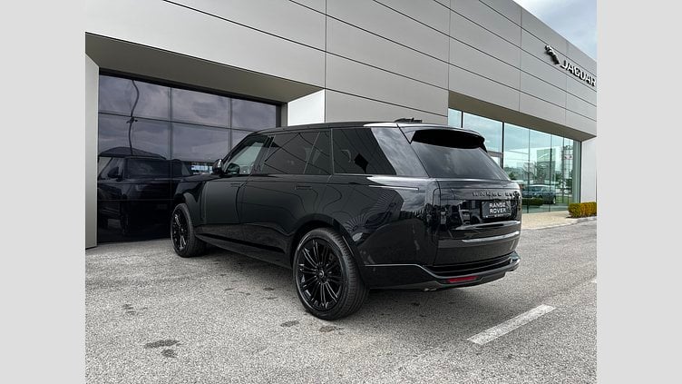 2024 SKLADOVÉ VOZIDLÁ Land Rover Range Rover Santorini Black P530 Autobiography 