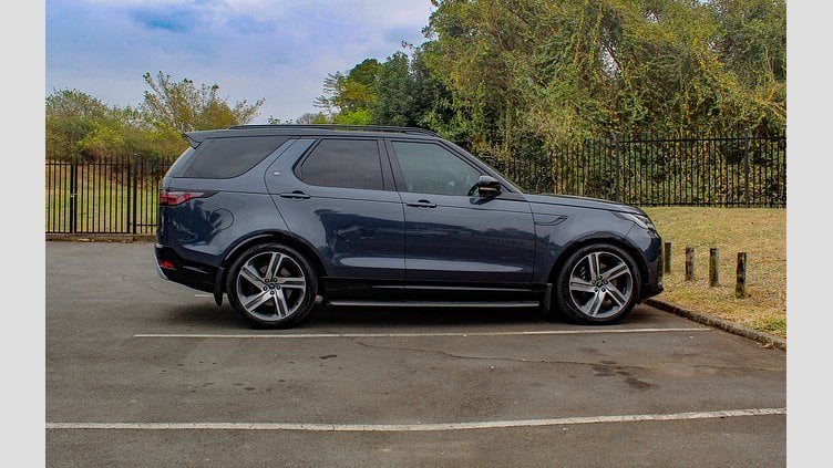 2024 Approved Land Rover Discovery Varesine Blue AWD 3D 221kW D300 Metropolitan Edition