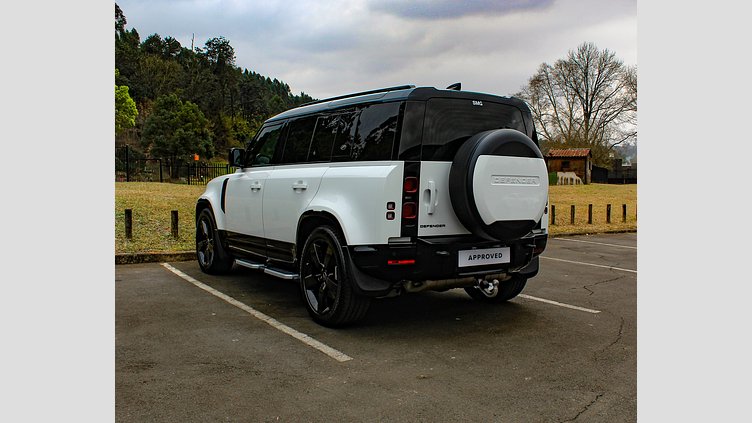 2023 Approved Land Rover Defender 110 Fuji White AWD 3.0 D 221kW D300 X-Dynamic HSE