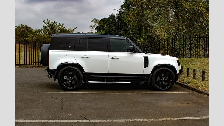 2023 Approved Land Rover Defender 110 Fuji White AWD 3.0 D 221kW D300 X-Dynamic HSE