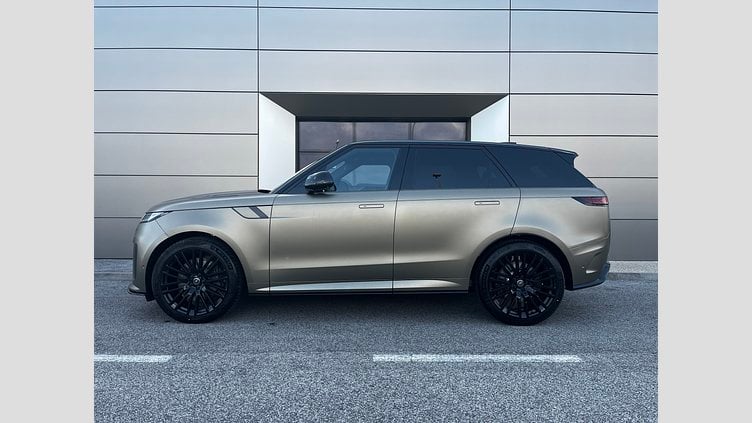 2024 SKLADOVÉ VOZIDLÁ Land Rover Range Rover Sport Carbon Bronze - Matte finish P635 SV Edition One V8