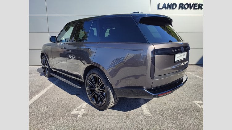 2023 Approved/Jazdené Land Rover Range Rover Charente Grey 4x4 4.4i V8 P530 SE AWD A/T, 390kW, A8, 5d.