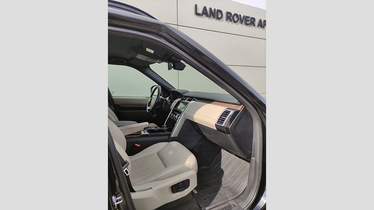 2018 Approved Land Rover Discovery Santorini Black 2L AJ20 D4H  HSE