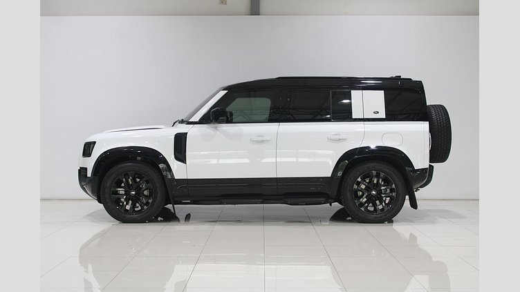 2023 อนุมัติ Land Rover Defender 110 Fuji White P400e AWD AUTOMATIC PHEV [1] SE