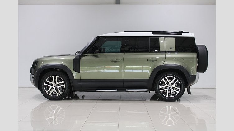 2023 อนุมัติ Land Rover Defender 110 Pangea Green P400e SE