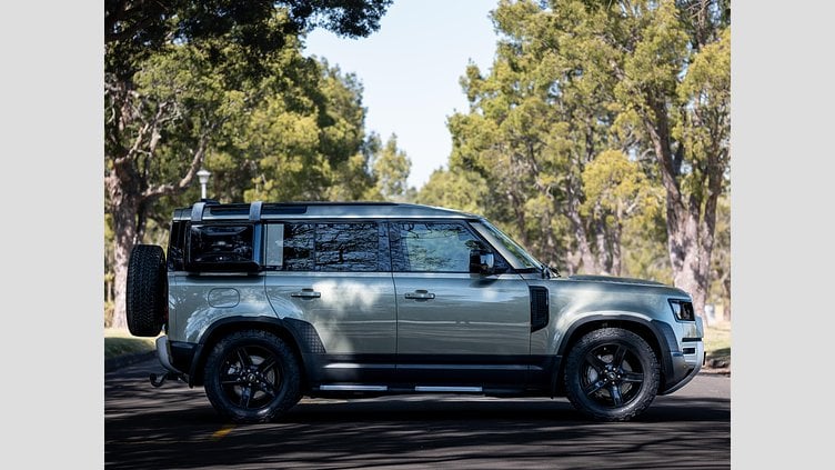 2020 Approved Land Rover Defender 110 Pangea Green AWD 2020 DEFENDER 110 P400 SE (294KW) 