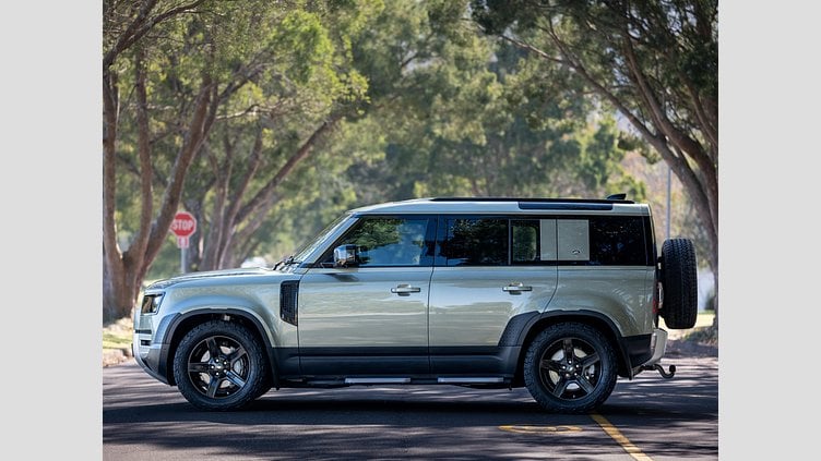 2020 Approved Land Rover Defender 110 Pangea Green AWD 2020 DEFENDER 110 P400 SE (294KW) 