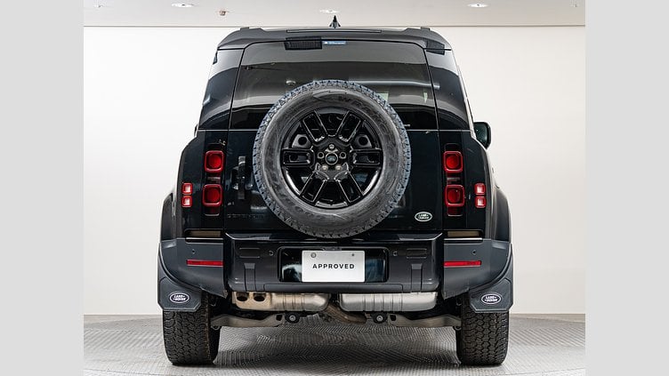 2023 認定中古車 Land Rover Defender 110 サントリーニブラック D300 AWD（AT） S