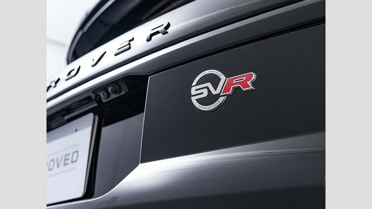 2020 認定中古車 Land Rover Range Rover Sport サントリーニブラック 5.0リッターV8スーパーチャージドガソリン（575 PS） SVR