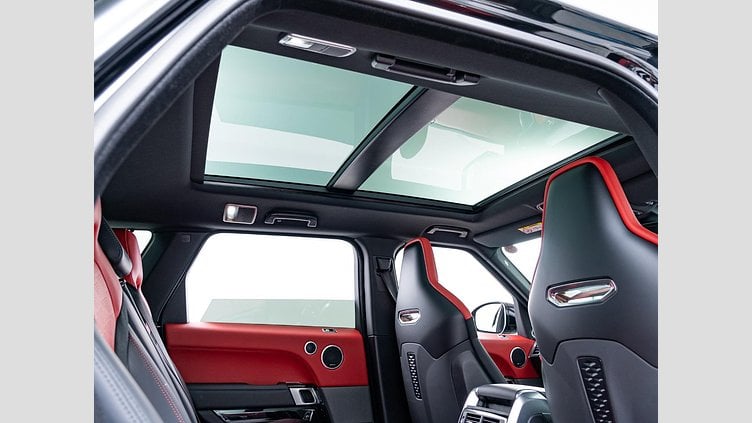 2020 認定中古車 Land Rover Range Rover Sport サントリーニブラック 5.0リッターV8スーパーチャージドガソリン（575 PS） SVR