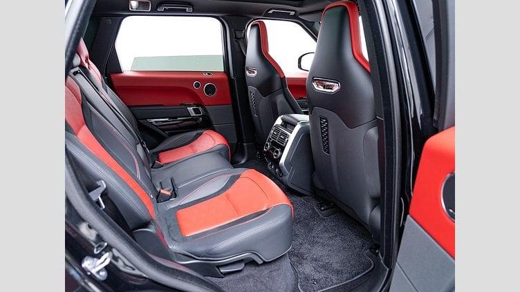 2020 認定中古車 Land Rover Range Rover Sport サントリーニブラック 5.0リッターV8スーパーチャージドガソリン（575 PS） SVR