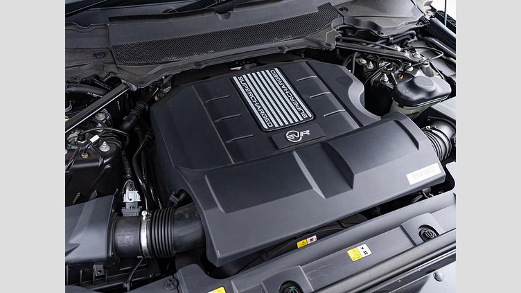 2020 認定中古車 Land Rover Range Rover Sport サントリーニブラック 5.0リッターV8スーパーチャージドガソリン（575 PS） SVR