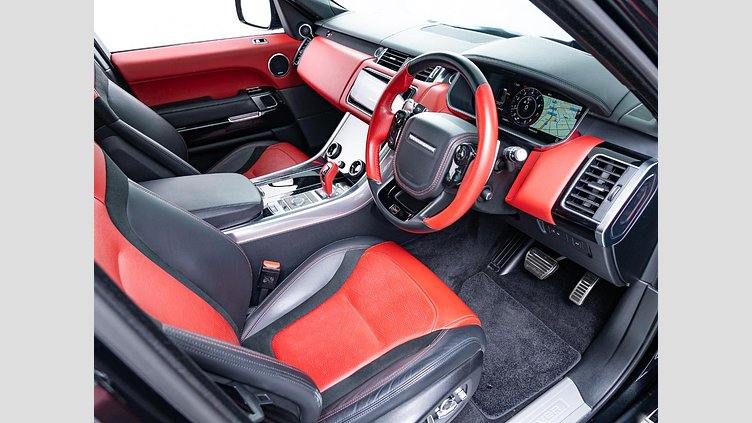 2020 認定中古車 Land Rover Range Rover Sport サントリーニブラック 5.0リッターV8スーパーチャージドガソリン（575 PS） SVR