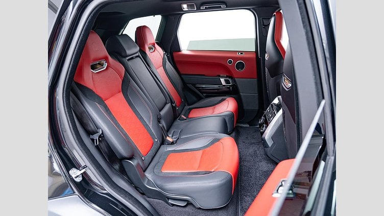2020 認定中古車 Land Rover Range Rover Sport サントリーニブラック 5.0リッターV8スーパーチャージドガソリン（575 PS） SVR