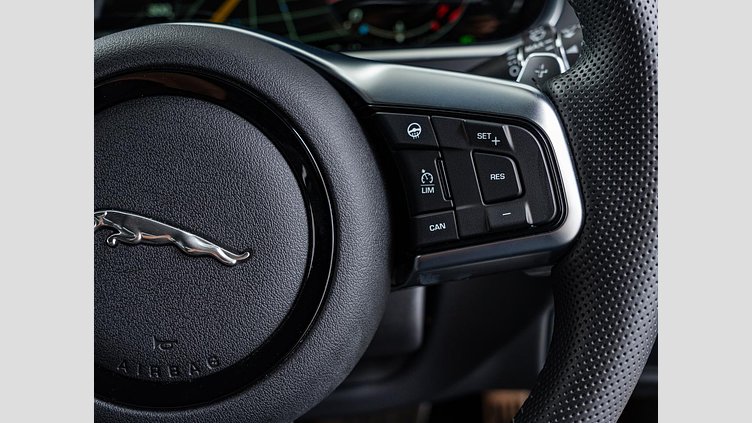 2023 認定中古車 Jaguar F-Type SVO Premium Palette P575 オートマチック 全輪駆動 F-TYPEコンバーチブル R
