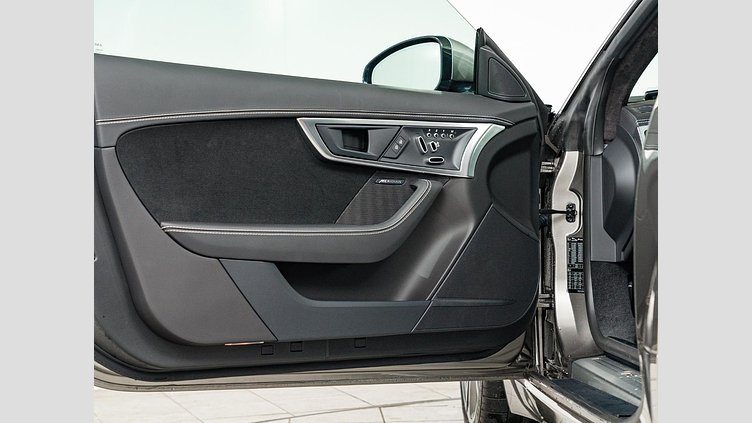 2023 認定中古車 Jaguar F-Type SVO Premium Palette P575 オートマチック 全輪駆動 F-TYPEコンバーチブル R