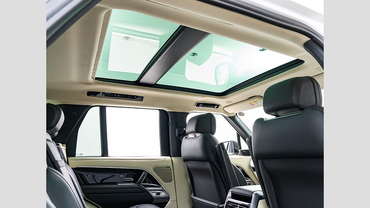 2023 認定中古車 Land Rover Range Rover フジホワイト D300 AWD MHEV（AT） スタンダードホイールベース HSE