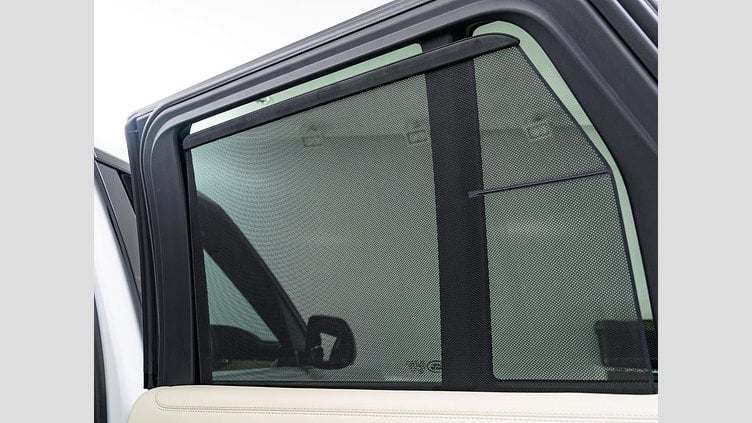 2023 認定中古車 Land Rover Range Rover フジホワイト D300 AWD MHEV（AT） スタンダードホイールベース HSE