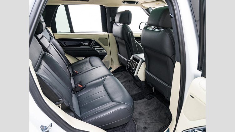 2023 認定中古車 Land Rover Range Rover フジホワイト D300 AWD MHEV（AT） スタンダードホイールベース HSE