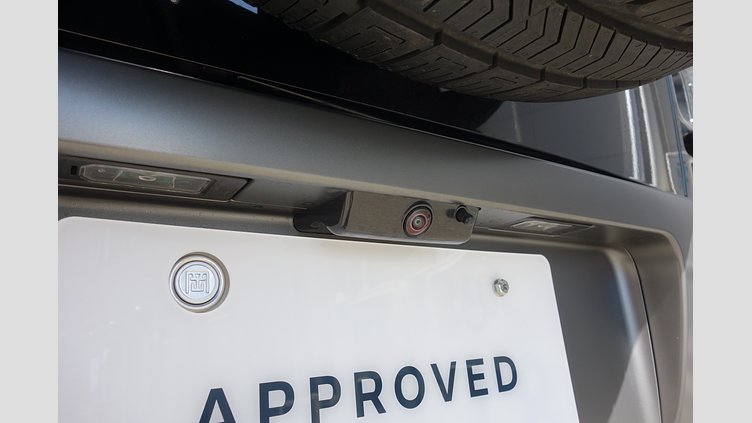 2023 認定中古車 Land Rover Defender 110 サントリーニブラック P525 AWD (AT) V8
