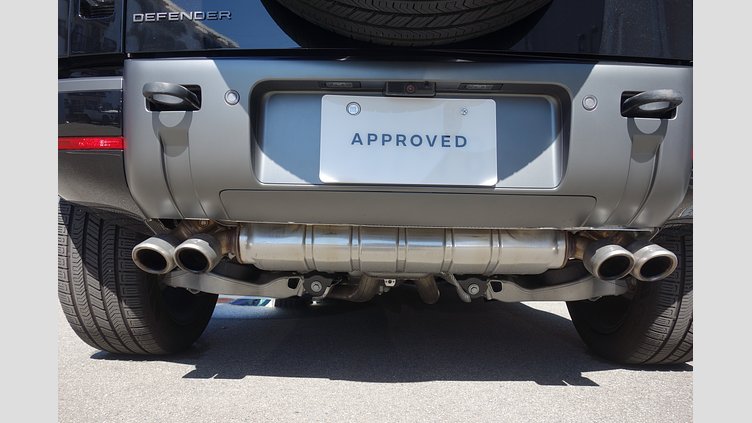 2023 認定中古車 Land Rover Defender 110 サントリーニブラック P525 AWD (AT) V8