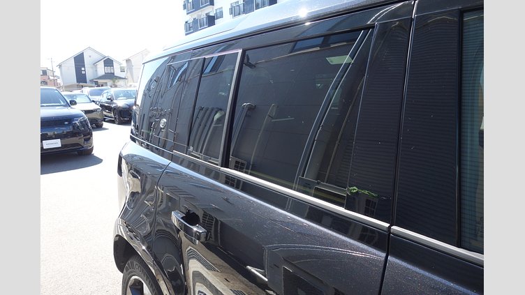 2023 認定中古車 Land Rover Defender 110 サントリーニブラック P525 AWD (AT) V8