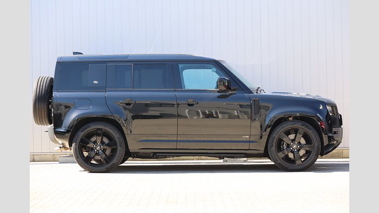 2023 認定中古車 Land Rover Defender 110 サントリーニブラック P525 AWD (AT) V8