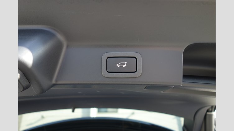 2022 認定中古車 Jaguar F-Pace ブルーファイアブルー P250 AWD（オートマチック） 2.0P S 250PS 22MY