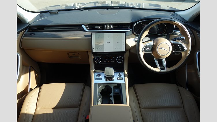2022 認定中古車 Jaguar F-Pace ブルーファイアブルー P250 AWD（オートマチック） 2.0P S 250PS 22MY