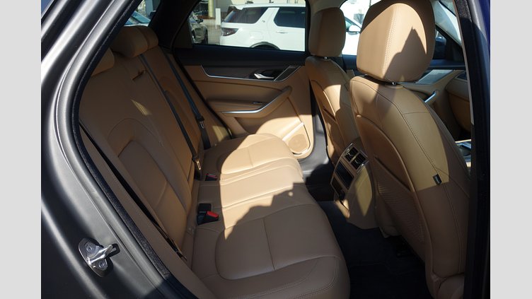 2022 認定中古車 Jaguar F-Pace ブルーファイアブルー P250 AWD（オートマチック） 2.0P S 250PS 22MY
