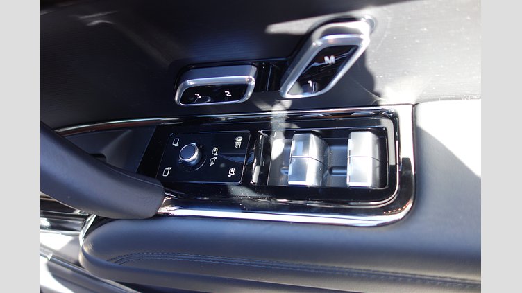 2024 認定中古車 Land Rover Range Rover Sport サントリーニブラック D300マイルドハイブリッド スタンダードホイールベース Autobiography