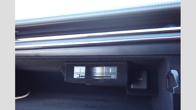 2024 認定中古車 Land Rover Range Rover Sport サントリーニブラック D300マイルドハイブリッド スタンダードホイールベース Autobiography