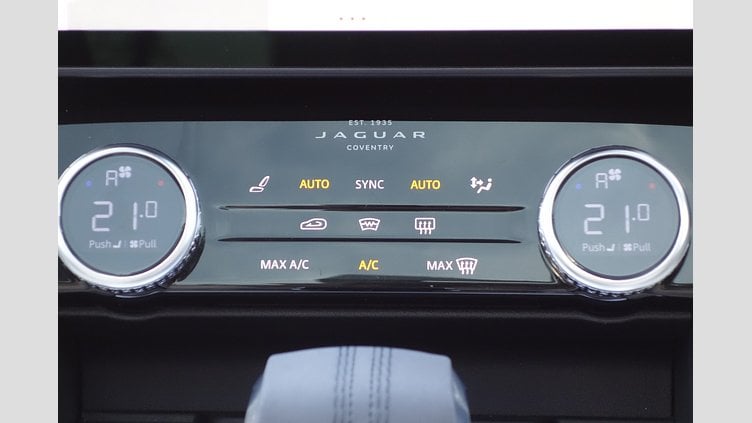 2022 認定中古車 Jaguar F-Pace ハクバシルバー P250 AWD（オートマチック） 2.0P S 250PS 23MY
