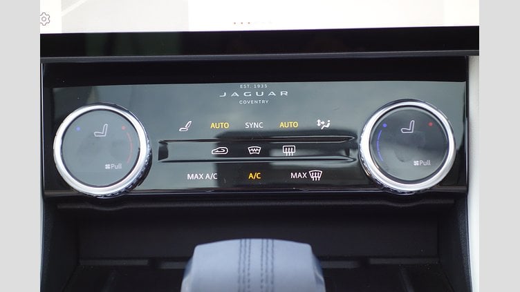 2022 認定中古車 Jaguar F-Pace ハクバシルバー P250 AWD（オートマチック） 2.0P S 250PS 23MY