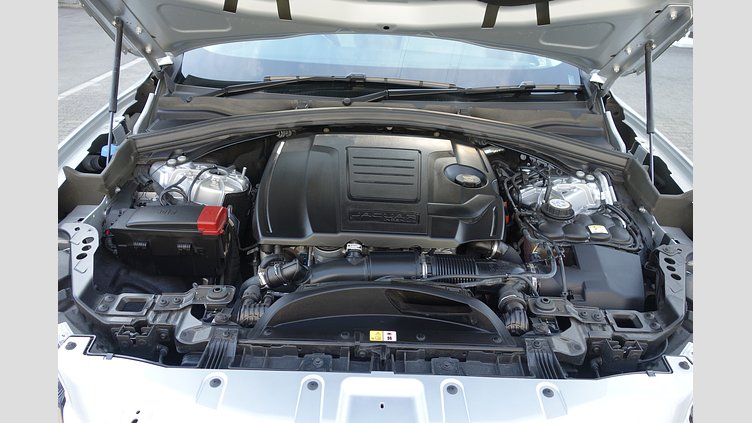 2022 認定中古車 Jaguar F-Pace ハクバシルバー P250 AWD（オートマチック） 2.0P S 250PS 23MY