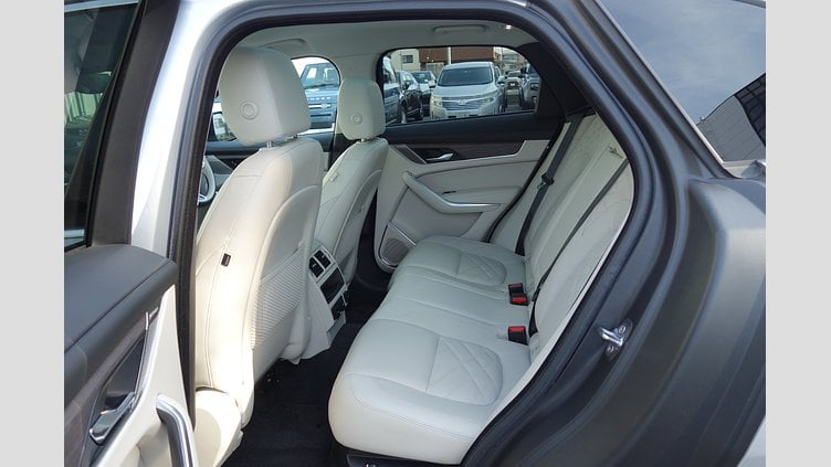 2022 認定中古車 Jaguar F-Pace ハクバシルバー P250 AWD（オートマチック） 2.0P S 250PS 23MY