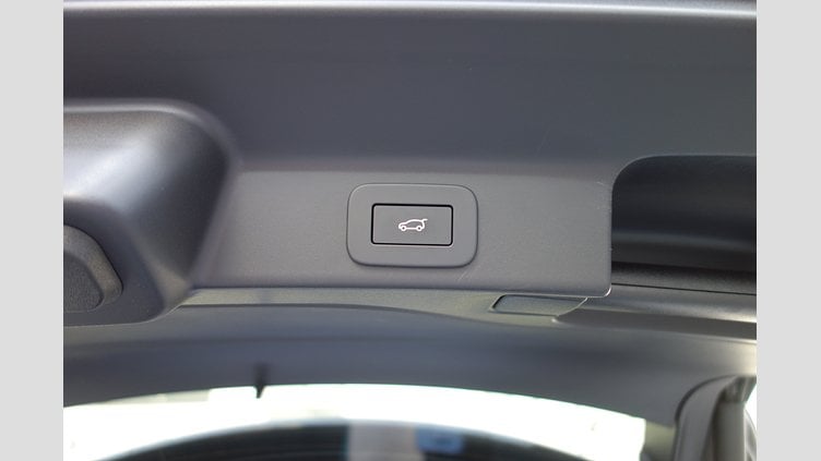 2022 認定中古車 Jaguar F-Pace ハクバシルバー P250 AWD（オートマチック） 2.0P S 250PS 23MY