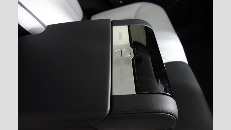 2023 認定中古車 Land Rover Range Rover Sport フィレンツェレッド 3.0リッター6気筒300PSターボチャージドディーゼルMHEV（オートマチック） AUTOBIOGRAPHY