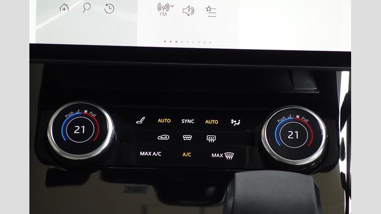 2023 認定中古車 Land Rover Range Rover Sport フィレンツェレッド 3.0リッター6気筒300PSターボチャージドディーゼルMHEV（オートマチック） AUTOBIOGRAPHY