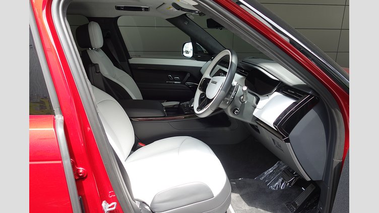 2023 認定中古車 Land Rover Range Rover Sport フィレンツェレッド 3.0リッター6気筒300PSターボチャージドディーゼルMHEV（オートマチック） AUTOBIOGRAPHY