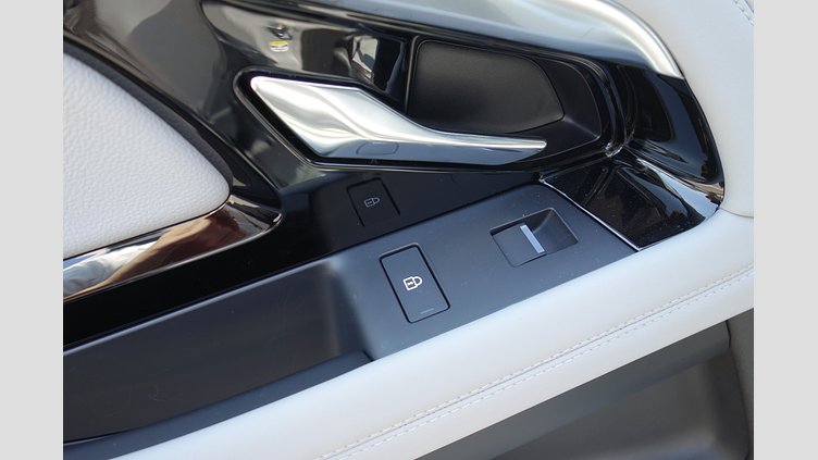 2023 認定中古車 Land Rover Range Rover Evoque Indus Silver P250 AWD（オートマチック） BRONZE EDITION