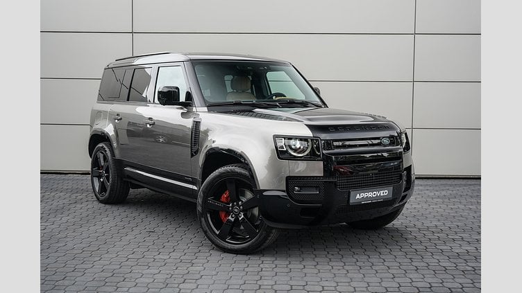 2024 Używany Land Rover Defender 110 Silicon Silver 3.0D I6 300 PS 3.0D I6 300 PS AWD Auto X 110